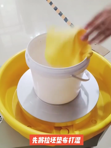 Slip Resistant Pottery Wheel Bat High Absorbency PVA Cloth Pad Soft Clay Throwing Mat Pottery Wheel Machine Accessories