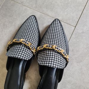 Leora Veddira - Bloomberg - Sandal Hak Mules Big Size Jumbo - Hak 3 cm - BIG SIZE JUMBO - BS Tribal Mules - SANDAL BIG SIZE JUMBO - Sepatu Big Size Jumbo - Sandal Big Size Jumbo Wanita - Sendal Dewasa Perempuan