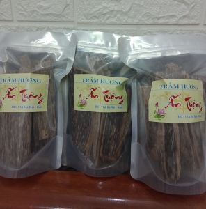 300g Trầm hương miếng huế ( 3 gói x 100g  trầm giác xông nhà )