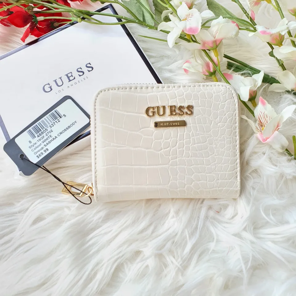 Guess small zip deals around wallet