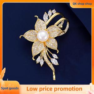 ✨QK shop✨ Exquisite Flower Pearl Brooch Fashion Metal Lapel Pins For Women Girls Versatile Shiny Corsage Clothing Accessories Gifts
