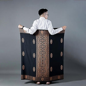 SARUNG BATIK PRIA HALUS MOTIF BATIK KEKINIAN ELEGAN MENAWAN