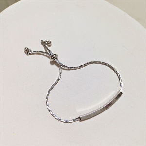 Trang sức WHC Vòng đeo tay cổ điển vàng 18K mới Tối giản cong chữ cái tiếng Anh Vòng đeo tay bảo vệ màu bằng thép titan dành cho nữ Thiết kế có thể điều chỉnh