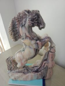 Ngựa đá phóng thủy mã đáo thành công