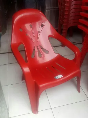 KURSI PLASTIK SUPER SANTAI TMY BEST SELLER