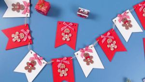 Gingerbread Man Banner Christmas Hanging Wood Garland with Ribbon Bows Christmas Gingerbread Tree Ornaments for Xmas Home Office New Year Holiday Party Supplies Wood