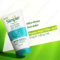 Sữa rửa mặt Simple giúp kiềm dầu và ngừa mụn hiệu quả cho da dầu mụn 150ml. 
