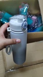 Luffy Zoro Shanks Sports Water Bottle Flip Cover Drinking Bottle Colorful Plastic Cup Travel Portable Gym Fitness Jugs