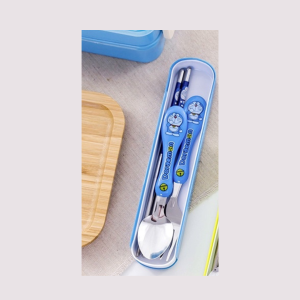 ชุดช้อน ส้อม ตะเกรียบสำหรับเด็ก เด็ก 1 ชุดราคา28บาท