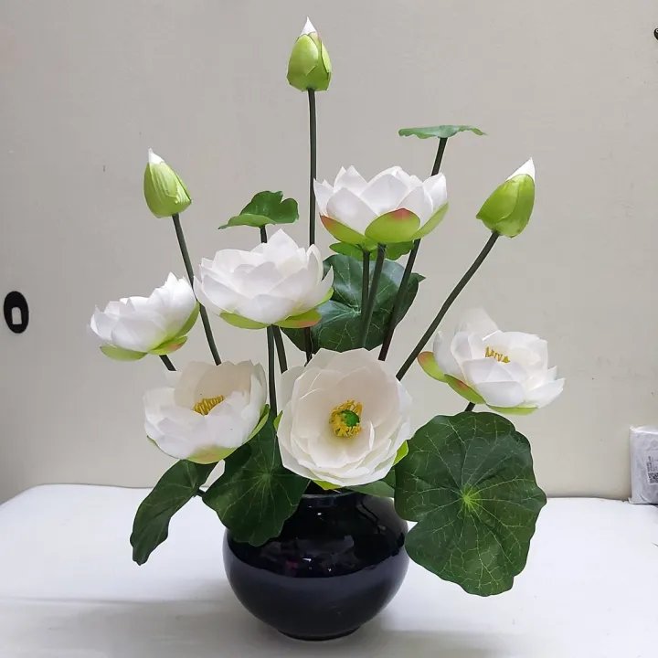 Hoa%20l%E1%BB%A5a,%20c%C3%A0nh%20hoa%20sen%20cao%20c%E1%BA%A5p%202%20b%C3%B4ng%201%20n%E1%BB%A5%20k%C3%A8m%20l%C3%A1%20tuy%E1%BB%87t%20%C4%91%E1%BA%B9p%20trang%20tr%C3%AD%20ph%C3%B2ng%20kh%C3%A1ch%20-%20Image%203