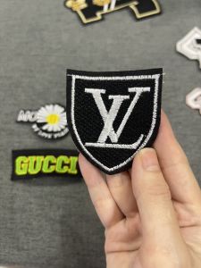 Miếng Sticker Thêu Ủi hình logo thương hiệu cao cấp