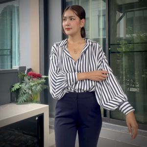 ป้าย Wiwi.Home (Vella Top) เสื้อเชิ้ตจีบไหล่ เสื้อเชิ้ตโอเวอร์ไซด์ ผู้หญิง