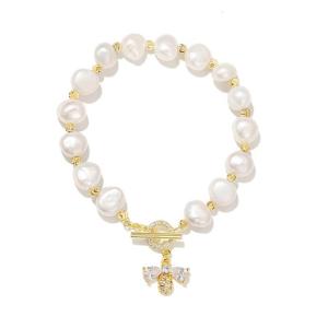 Stylish Honeybee Pendant Bracelet Imitation Pearls and Crystals Handchain Handmade Jewelry Fashion Accessories