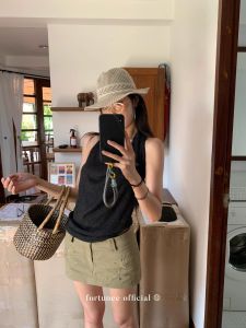 ❣Fortunee ❣ กระโปรงสั้นเอวต่ำทรงเข้ารูปสไตล์สาวแซ่บ วินเทจ ลายปักและประดับคริสตัล โดดเด่นไม่ซ้ำใคร