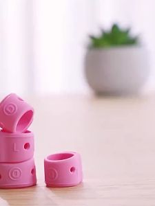 ✨Guzheng nail cover silicone tape free 8 nails for beginners playing zithe古筝指甲套硅胶免用胶布儿童可调节弹古筝的初学者指甲8个 ZJ922