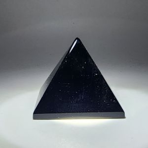 (SG Seller Ready Stocks) (SG Seller Ready Stocks) Natural Obsidian Pyramid Display Ornament