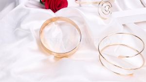 FUNRUN JEWELRY Arm Cuff Upper Arm Band for Women Gold Arm Cuff Bangle Bracelets Adjustable Coil Swirl Armlet ArmBand Jewelry3-4Pcs