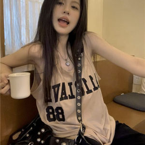 Tsion แฟชั่นใหม่ เสื้อแขนกุดลำลอง เสื้อผู้หญิงทรงหลวม🎽 พิมพ์ลายตัวอักษร ใส่เล่นกีฬาคือเหมาะมาก สไตล์สาวเท่ แมทช์ง่าย ราคาคือถูกแบบจึ้งเวอร์ ตำโลดค่าาา⚡