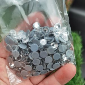STONE KRISTAL BERLIAN RHINESTONE HOTFIX GOSOK WARNA PUTIH SS 30 KILAU PER AMPLOP ISI 2 GROSS