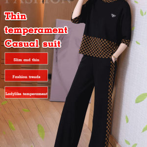 Stylish and Slimming Grid Sweatshirt and Wide Leg Pants Women's Suit: Early Spring Fashion Outfit