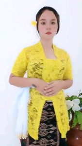 Kebaya Bali Sofia Tangan Susun: Desain Unik & Berkualitas Tinggi