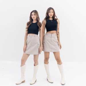 Mizela Mini Skirt Cargo Wanita Pinggang Tinggi Gaya Korea dengan Kantong Desain Trendi