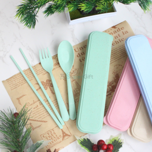 Wheat Straw Cutlery Set – Eco-Friendly Travel Set with Personalized Engraving