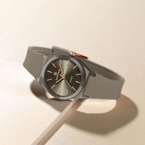 NAVIFORCE นาฬิกาผู้หญิง แบรนด์แท้ กันน้ำได้ 100% รับประกัน 6เดือน สายยางซิลิโคน หน้าปัด 32 มม