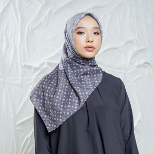 Zoya DAXA Scarf - Kerudung Hijab Segiempat Motif With Pouch - Bahan Poly Fine - Ukuran 110x110