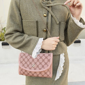 Xishop NEW กระเป๋าแฟชั่นผู้หญิง แมทช์ง่าย พิมพ์ลายสวยๆ ทรงสี่เหลี่ยม ขนาดเล็กพกพาง่ายมาก วัสดุอย่างดีทนทาน คุ้มค่าคุ้มราคาสุดๆเลย