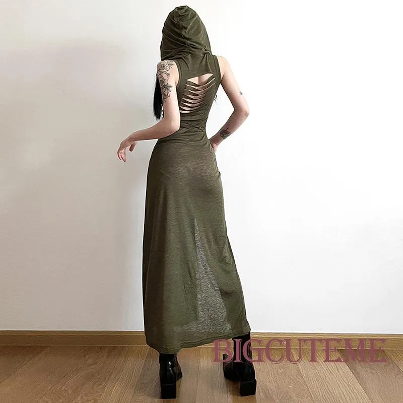 green emerald velvet dress Jessalynn Cut-Out Long Sleeve Maxi Dress Green