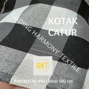 ( per 1 roll ) kain KOTAK BALI CATUR TRIDATU lebar 140 cm polyester bahan sarung tari nari kecak upacara adat dekorasi dekor background backdrop kerajinan tangan ikat pohon alas piknik sarung galon