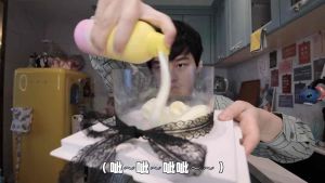 沐浴露，慕斯沐浴露，欧嘉莱尼氨基酸慕斯沐浴露奶油香水泡泡全身留香男女超香350ml