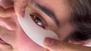100 Pairs Eyelash Extension Eye Pads Lint Free Hydrogel Eye Patches Professional for Lash Extensions Supplies