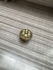 Núm tròn hoa chất liệu đồng nguyên chất N115AN115BN135   lắp tủ quần áo tủ trang trí kệ tivi