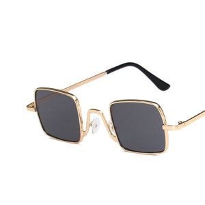 แว่นกันแดดกรอบโลหะทรงสี่เหลี่ยมสำหรับเด็กวินเทจเลนส์หลากสีแว่นตาเด็กเด็กหญิงเด็กชายแว่นตาชายหาดท่องเที่ยววันหยุด