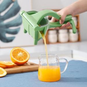 Manual Juicer Multi Functional Household Plastics Small Manual Squeezing Juicer Kitchen Portable Fruit Residue Separators Tools Lemon Juicer