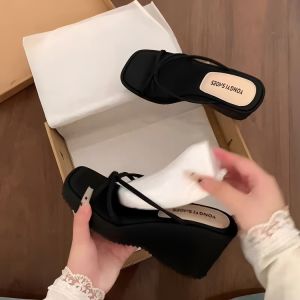 [Free Shipping] Ins High-End Layered Wedge Sandals With Thick Soles New Summer 2026 Model For Outdoor Wear Suitable For Pairing With Skirts Thick-Soled Sandals
