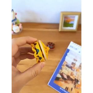 Con quay vô cực cho bé con quay xẹt lửa con quay phát sáng đồ chơi con quay hồi chuyển độc đáo.