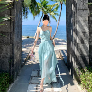 Đầm dài cổ yếm màu xanh bạc hà không khí kỳ nghỉ lưng đẹp như cổ tích thích hợp cho chụp ảnh bãi biển