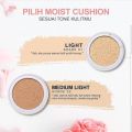 Ultra Moist Cushion MS GLOW LIght and Medium 15 gr Menyamarkan Noda atau Bintik Hitam. 