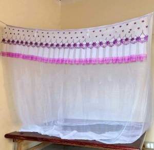 Màn tuyn dây CÓ CỬA kích thước: 1m2 x 2m 1m4 x 2m 1m6x2m 1m8x2m 2mx2m2 - Chất vải lạnh Thái lan. ren thêu cao cấp (sỉ ib)