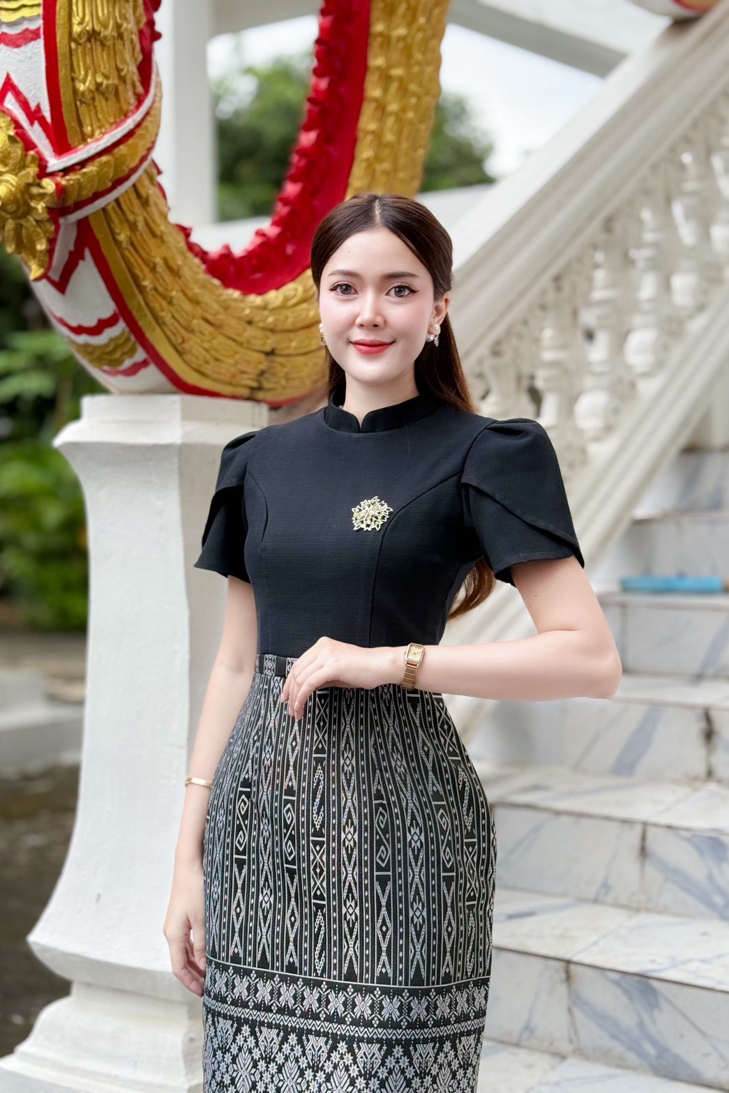 เดรสไทยดำอัดกาว ทรงเข้ารูป ใส่แล้วเพรียว พร้อมส่ง ไซส์ S-2XL มุมมองที่ 15