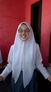 Kerudung Sekolah Segi Empat/Kerudung Putih Sekolah Segi Empat Premium/Jilbab Sekolah SMP SMA/Kerudung Pramuka Kerudung Putih Polos