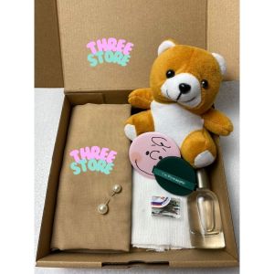 Kado Untuk Sahabat Perempuan / Hampers Hijab Pacar Cewek / Paket Gift Set Isi Boneka Hijab Aksesoris