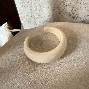 SIQIN Bohemian Acrylic Open Bangle Europe American Style Solid Color Cuff Wide Bracelet Unique Minority Design Retro  Hand Ring Women