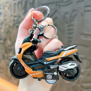 keychain racer Car Styling Accessories Motorcycle Helmet Key Rings Fashion New Motor Keychain Metal Motocross