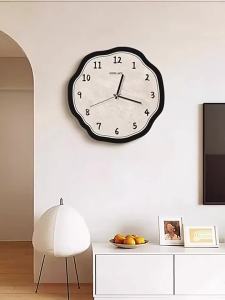 xpkQ Silent Living Room Wall Clocks Irregular Wavy Edge Minimalist Non Ticking Wall Clocks Modern Cute Artistic Bedroom Home Decor 7M5T2