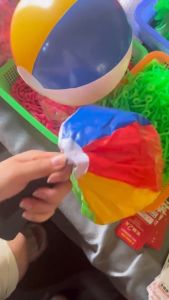 Bola Pantai 彩色充气沙滩球皮球 Colorful Inflatable Beach Ball 儿童加厚戏水玩具游泳池水上户外玩具 Kids Swimming Pool Water Toy