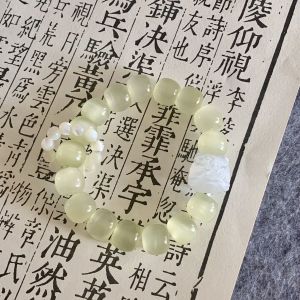 Natural Blue and White Jade Grape Jade Bracelet Cats Eye Female Oil Moisturizing Ethnic Style Lion Dancing Hand Bracelet Wenwan Around Finger Soft